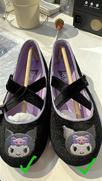 Shoopenkids Giày bệt HPKWFEF97S Kuromi size 180