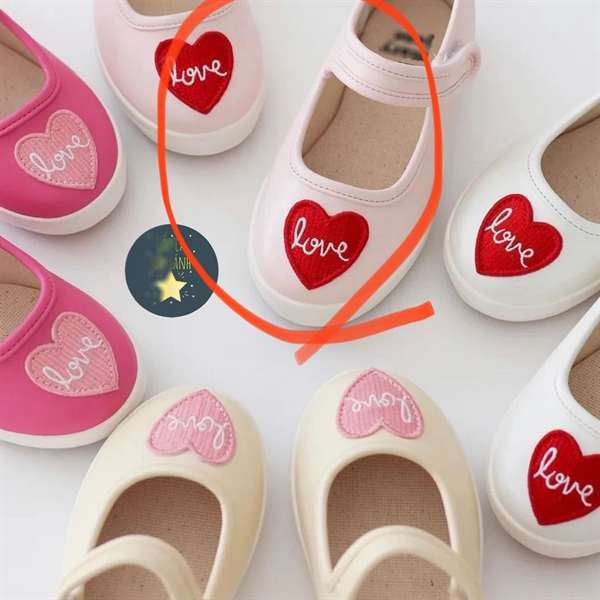Petitshoes Giày hồng tim đỏ size 140