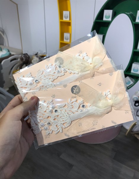 HappyPrince Hairband-Nơ vàng và Lá Tua rua