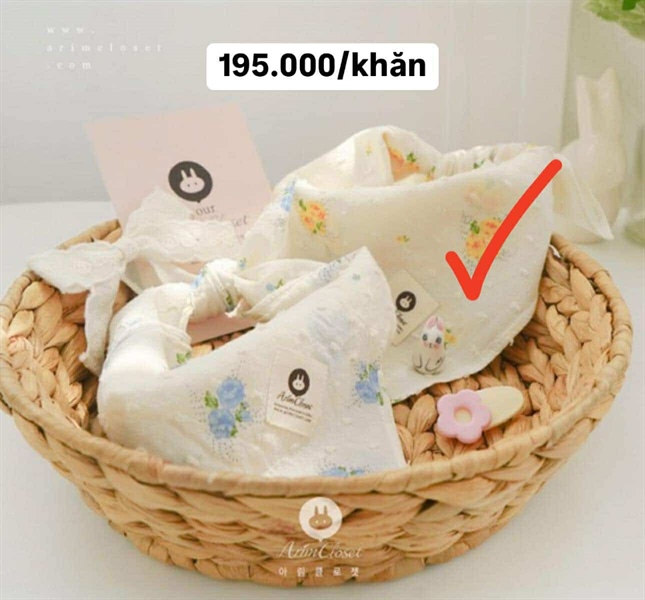 Arimcloset Khăn họa tiết Vàng cột nơ