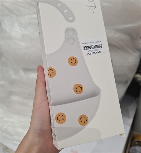 Dailylike Yếm silicone Smile