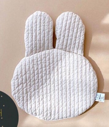 Dottodot Thin Pillow Thỏ vân sọc Trắng Kem