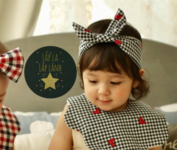 Yếm Vải Uidong TIm Đỏ Caro Đen