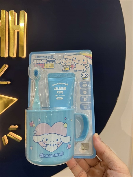 Atex Set bàn chải kem đánh răng ly Cinnamoroll