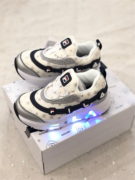 Fila LED Light Trắng size 170